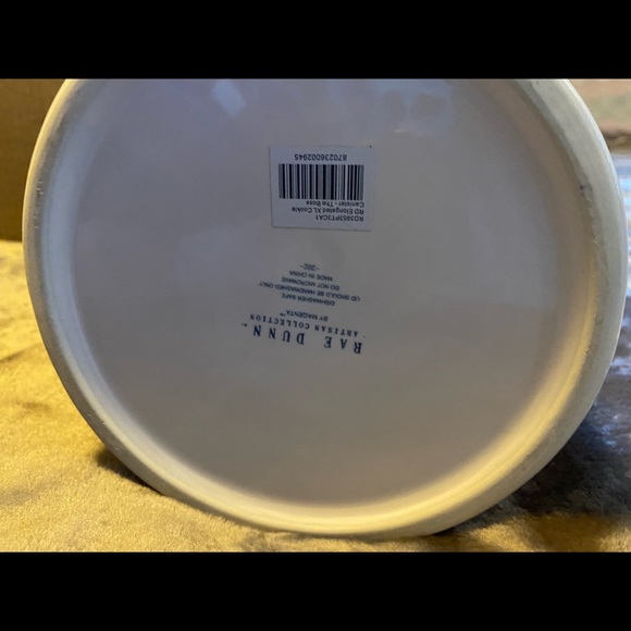 Container - Picture 4 of 4